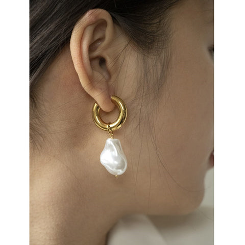 Retro Pearl Earrings