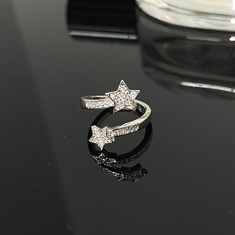 Rhinestone Star Twirl Ring